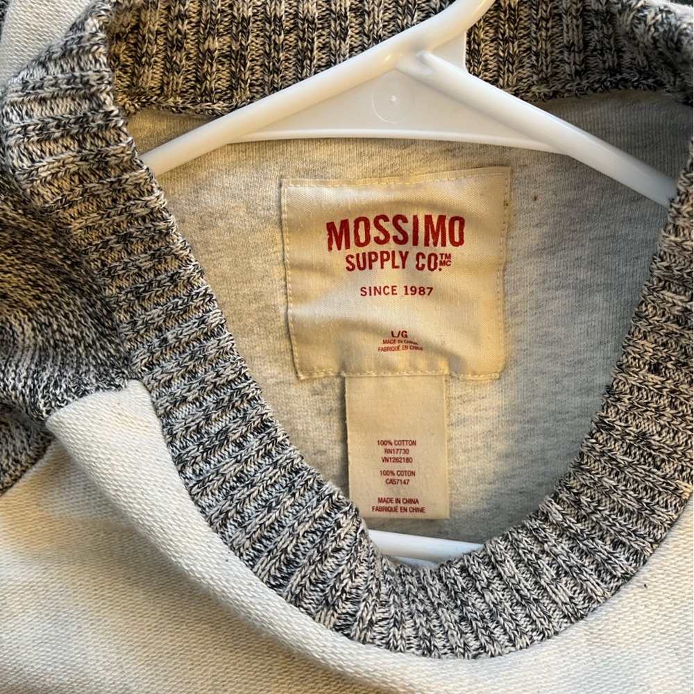 Mossimo Sweater - Picture 4 of 4